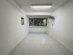 Blk 2 Brickworks Estate (Bukit Merah), HDB 3 Rooms #575325491